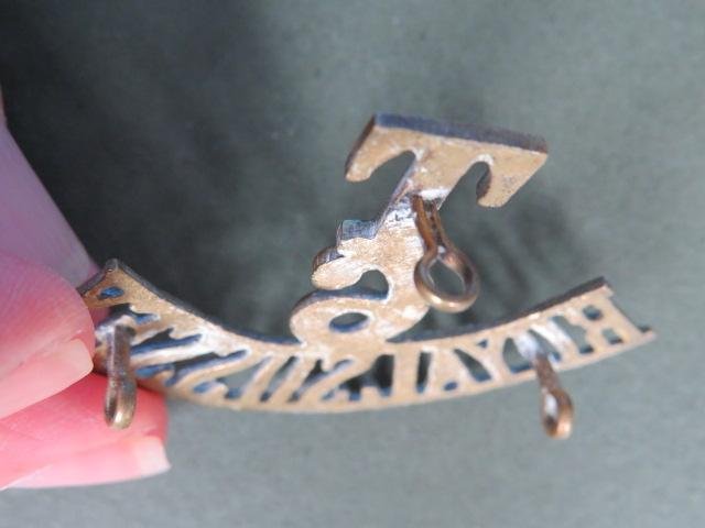 British Army 6th Battalion 'ROYAL SUSSEX' Territorial Shoulder Title — image 3
