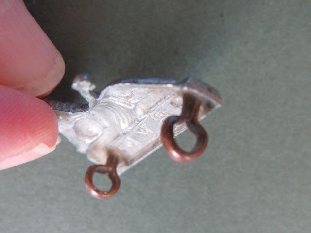 British Army The Gloucestershire Regiment Post 1898 Collar Badges — image 4