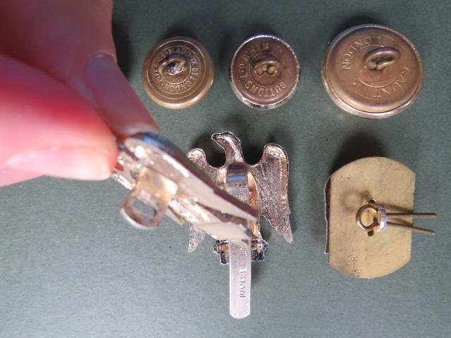 British Army The Royal Dragoons (1st Dragoons) Cap & Collar Badges & Buttons — image 3
