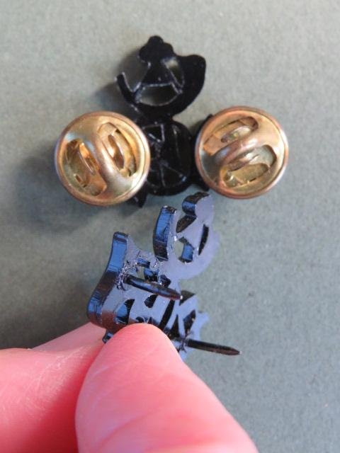 British Army Royal Green Jackets Shoulder Titles — image 3