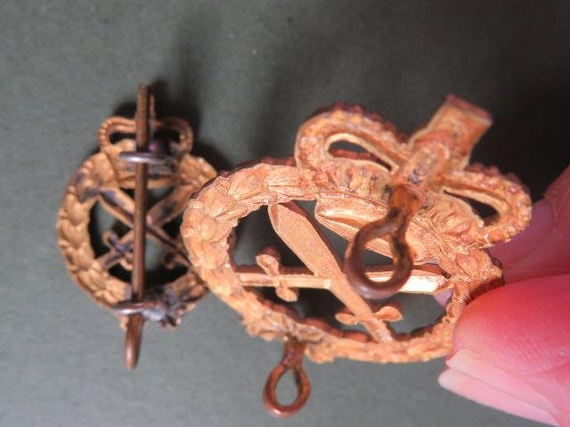 Australia Army Post 1953 Royal Australian Corps of Military Police Cap & Collar Badge — image 3