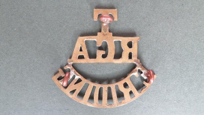 British Army Royal Garrison Artillery 'E.RIDING' (East Riding) Territorial Shoulder Title — image 2