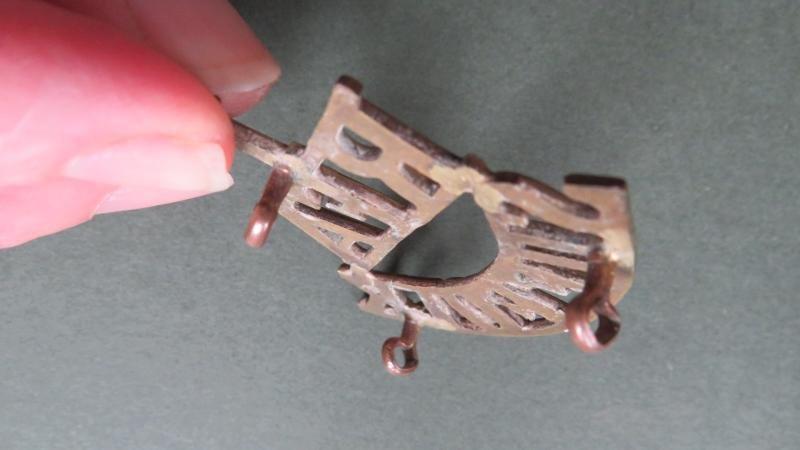 British Army WW1 Royal Field Artillery 'SUFFOLK' Territorial Shoulder Title — image 3