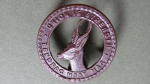 South Africa 1940-1945 Union Defence Force Cap Badge