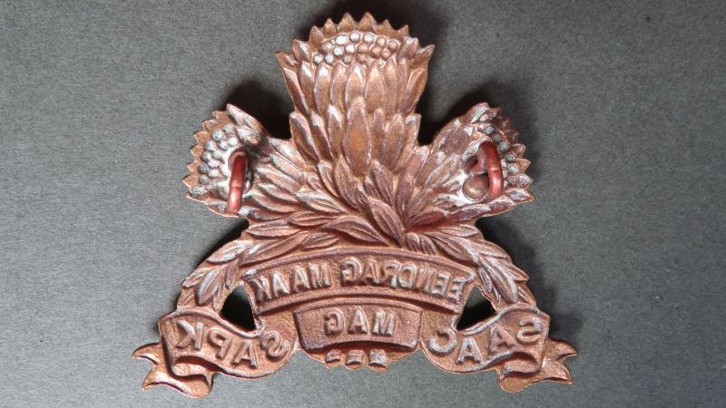 South Africa Army Post 1963 Armoured Corps Cap Badge — image 2