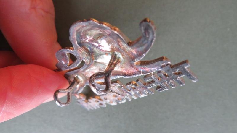 British Army The King's Own (Royal Lancaster Regiment) Officer's Cap Badge — image 3