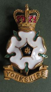 British Army The Yorkshire Brigade / Volunteers Officer's Cap Badge