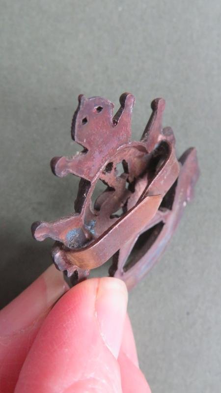 British Army Pre 1953 The Sherwood Foresters (Nottinghamshire & Derbyshire Regiment) Officers' Service Dress Cap Badge — image 3