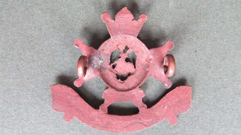 British Army The Sherwood Foresters (Nottinghamshire & Derbyshire Regiment) Officers' Service Dress Collar Badge — image 2