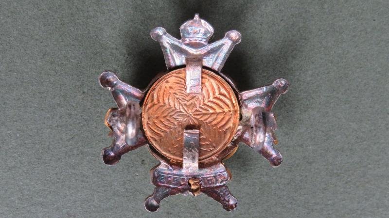 British Army The Sherwood Foresters (Nottinghamshire & Derbyshire Regiment) Officers' Collar Badge — image 2