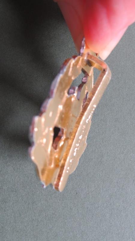 British Army EIIR The East Lancashire Regiment Cap Badge — image 3