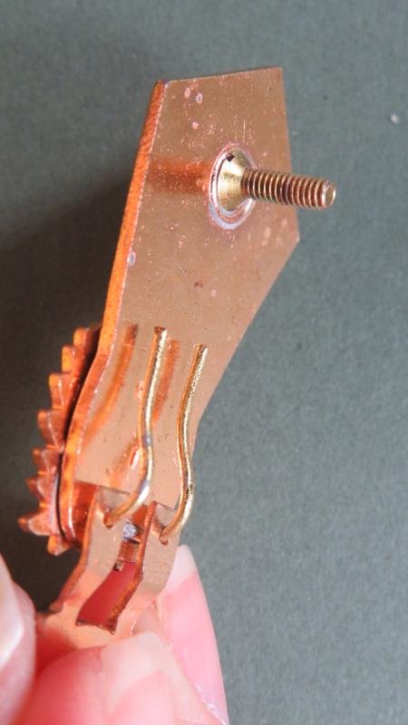 East Germany (DDR) Parachute Badge with 2500 Jumps Hanger — image 3