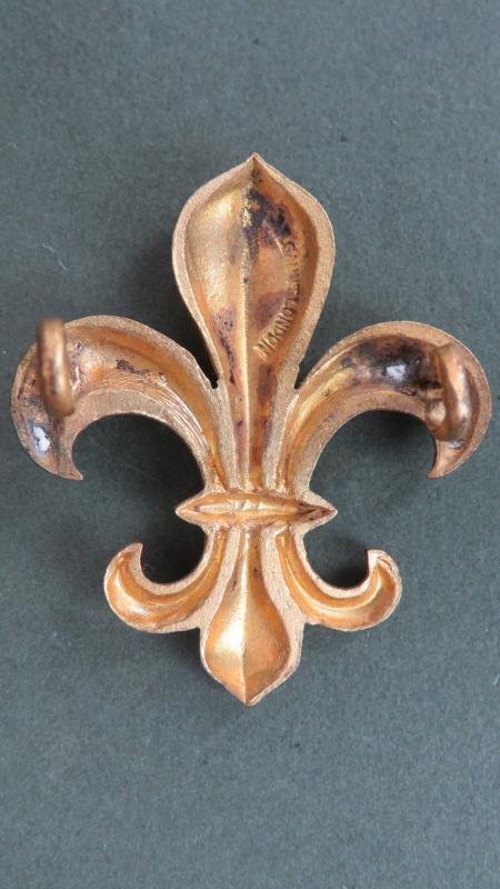 British Army Post 1924 The Manchester Regiment Officers' Cap Badge — image 2