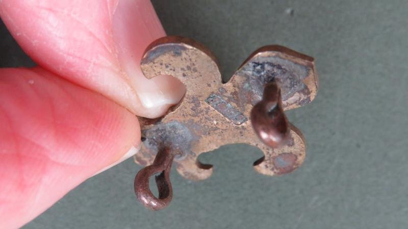 British Army The Manchester Regiment Post 1924 Officers Collar Badge — image 3