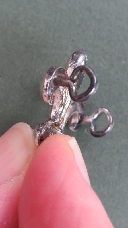 British Army The Manchester Regiment Post 1924 Officers Collar Badge — image 3