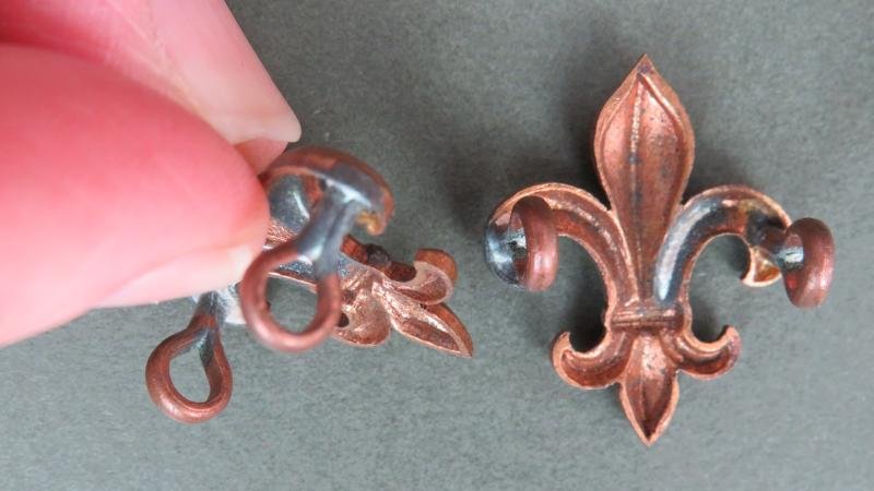 British Army The Manchester Regiment Post 1924 Collar Badges — image 3