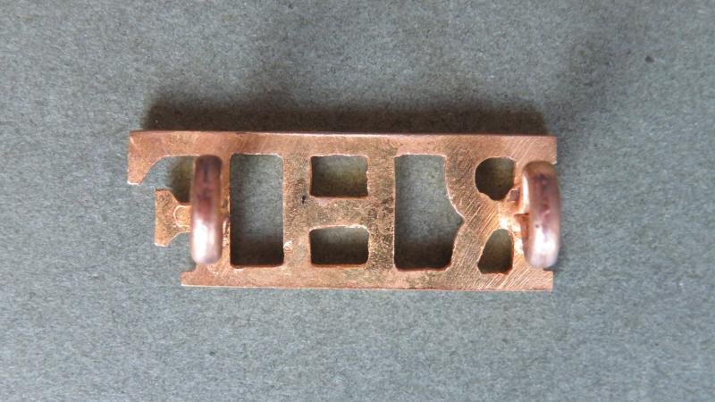 British Army The Royal Highland Fusiliers Officers Shoulder Titles — image 2