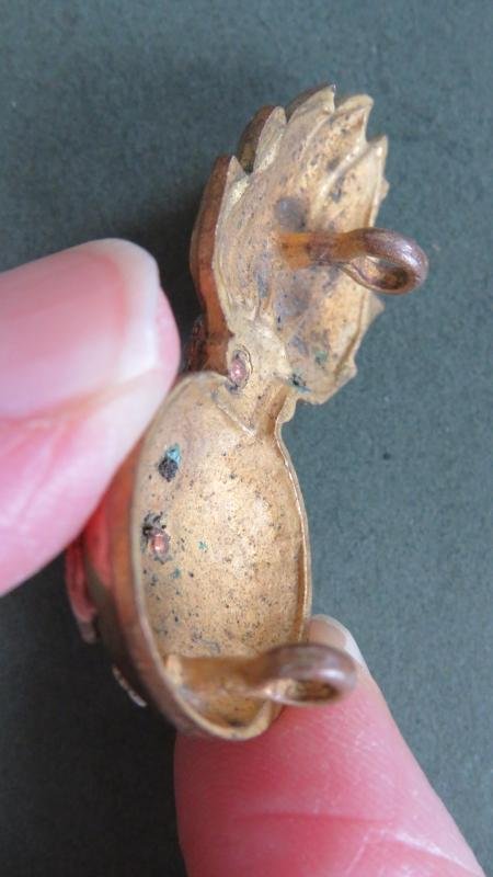 British Army Royal Highland Fusiliers Officers Collar Badge — image 3