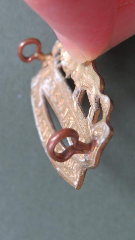 South Africa Army 1915-1919 2nd S.A. Infantry Collar Badge — image 3