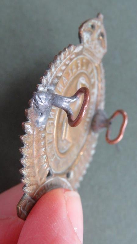 New Zealand Army WW1 Period 1st (Canterbury) Regiment Cap Badge — image 3
