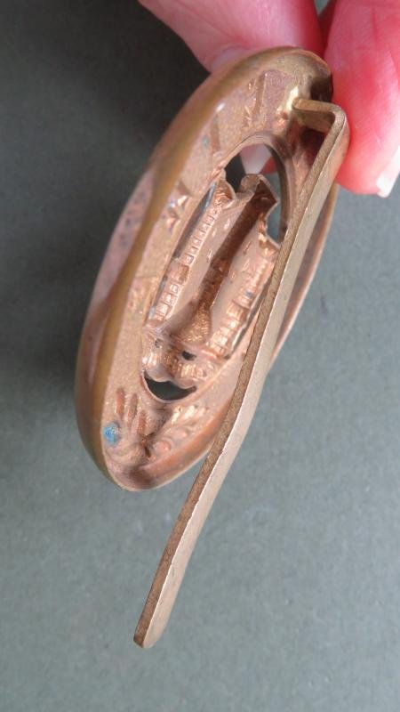 British Army The Devonshire Regiment Puggaree Badge — image 4