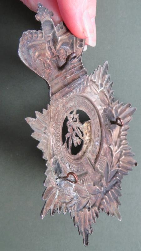 British Army 1881-1901 The 1st Derbyshire Rifle Volunteer Corps Helmet Plate — image 3