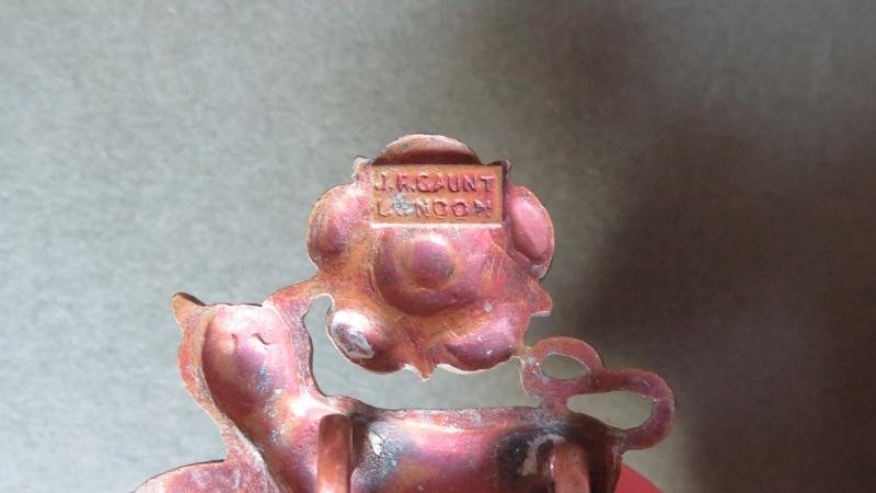 British Army The York and Lancaster Regiment Officers Service Dress Collar Badge — image 4