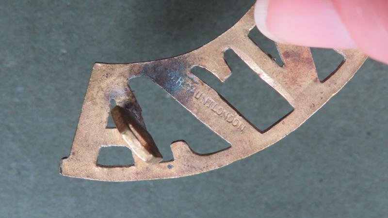 New Zealand Army 'Royal New Zealand Artillery' Shoulder Title — image 3