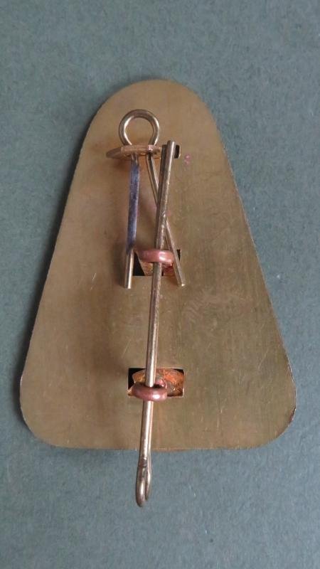 New Zealand Army 1947-1954 'Royal N.Z. Corps of Signals' Cap Badge — image 2