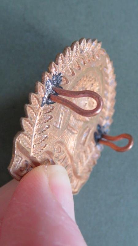 New Zealand Army Pre 1942 'Women's Army Auxiliary Corps' Cap Badge — image 3