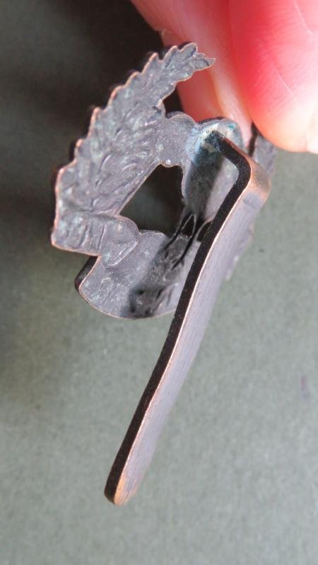 New Zealand Army WW1 Period '4th Otago Regiment' Cap Badge — image 4