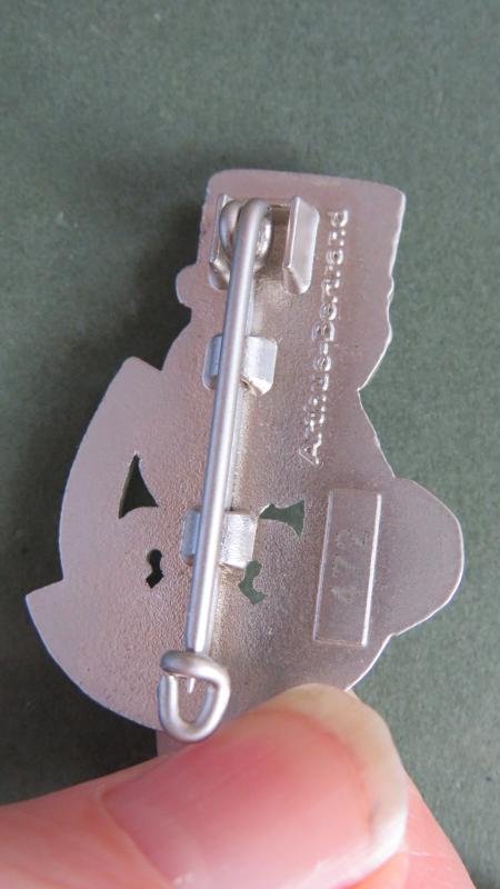 France Foreign Legion 2° Régiment Etranger d'Infanterie' Les Sous-Officiers' Pocket Crest — image 3