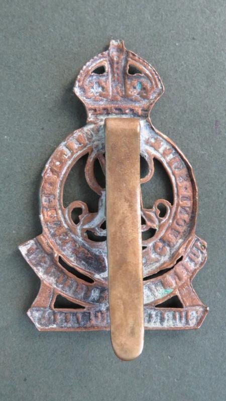 British Army The Surrey Yeomanry (Queen Mary's Regiment) Cap Badge — image 3