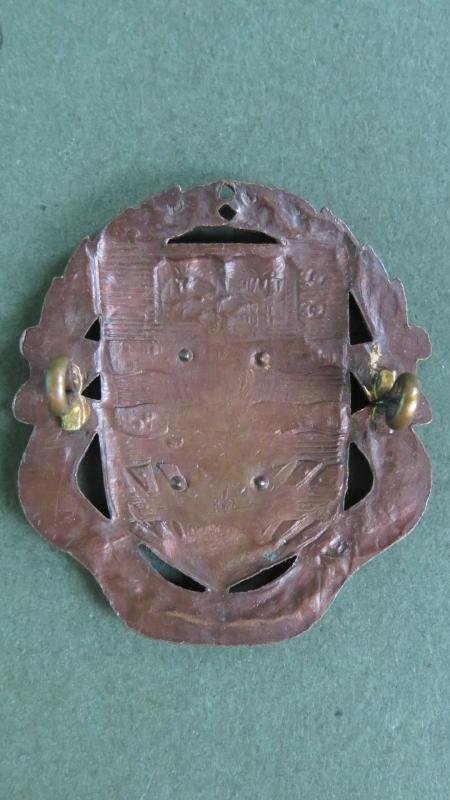 Canada Army The University of British Columbia (C.O.T.C.) Cap Badge — image 2