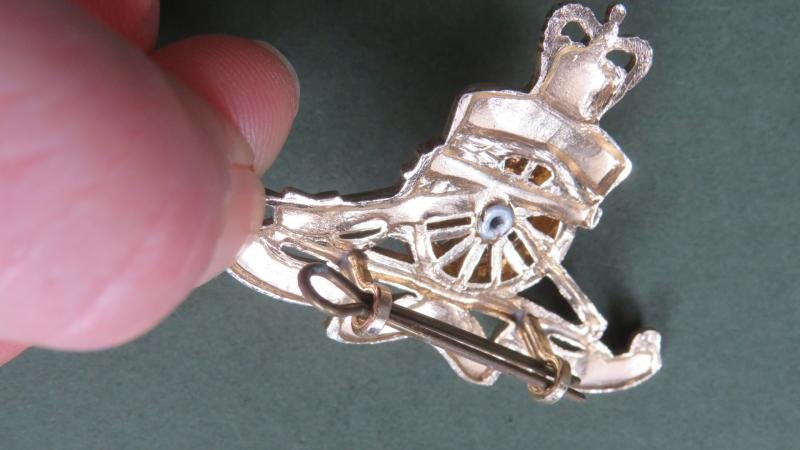 British Army Post 1953 Royal Artillery No1 Dress Cap Badge — image 3