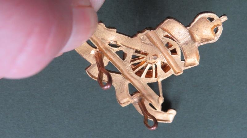 British Army Pre 1953 Royal Artillery Officers No 1 Dress Cap Badge — image 3