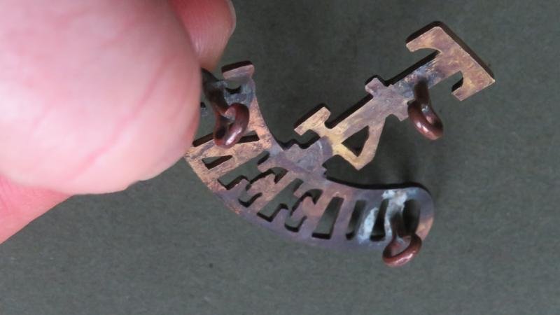 British Army The Queen's Royal Regiment (West Surrey), 4th Battalion, Territorial Shoulder Title — image 3