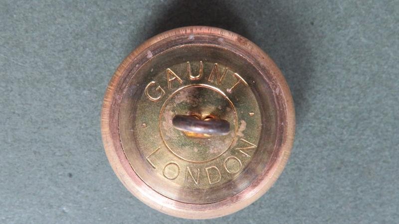 British Army 5 Post 1961 The City of London Yeomanry (Rough Riders) Uniform Buttons — image 2