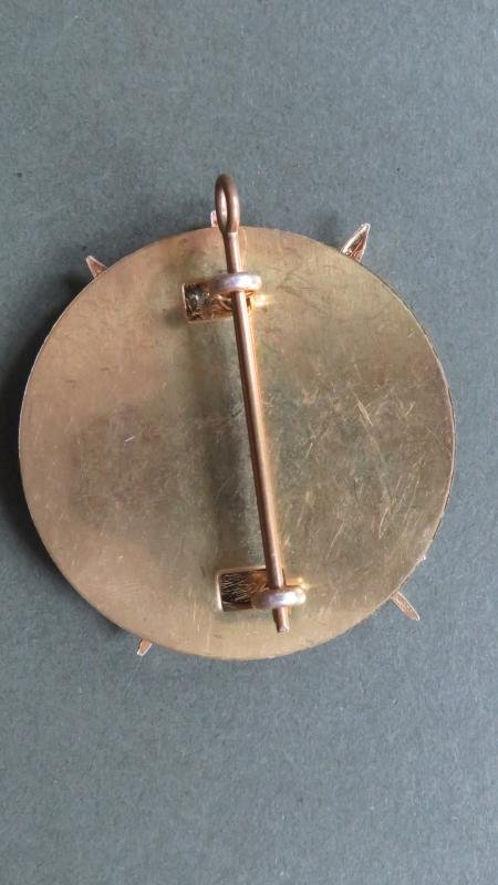 British Army King's Own Yorkshire Yeomanry (Light Infantry) Cap Badge — image 2