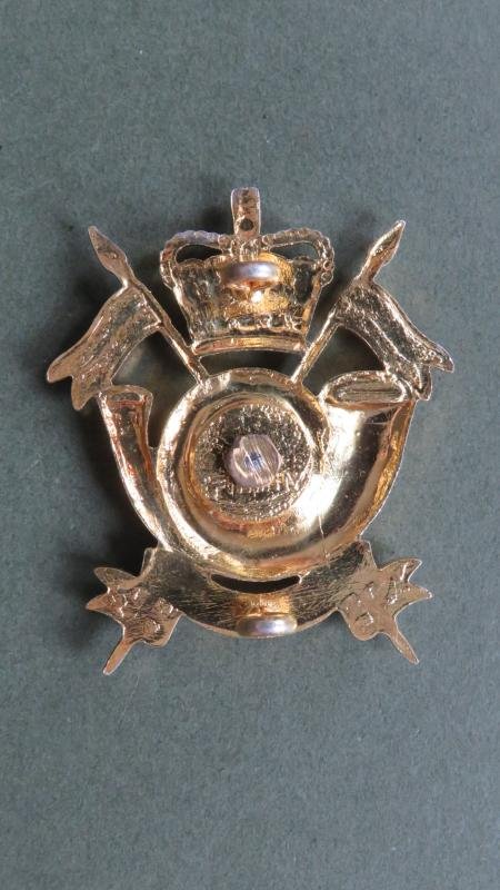 British Army King's Own Yorkshire Yeomanry (Light Infantry) Cap Badge — image 3