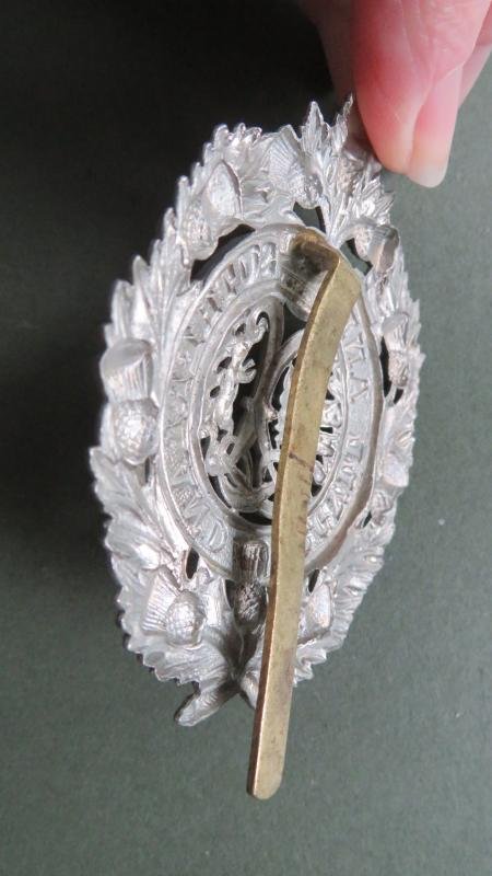 British Army WW1 Pattern The Argyll and Sutherland Highlanders Pagri Badge — image 3
