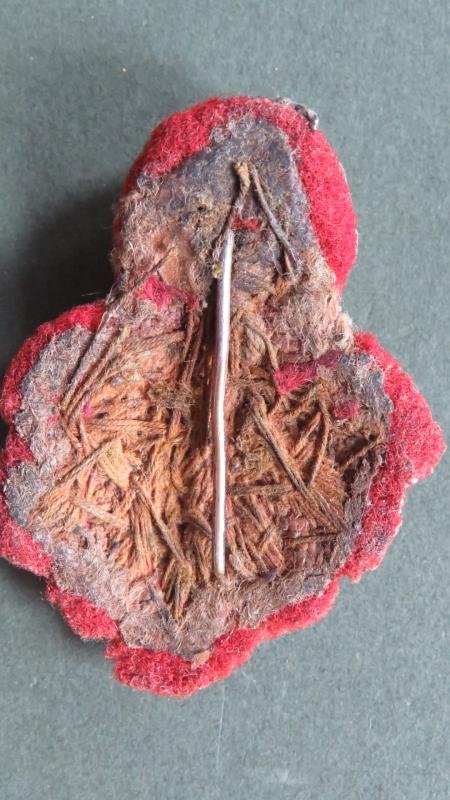 British Army Royal Welsh Fusiliers Officer's Beret Badge — image 3