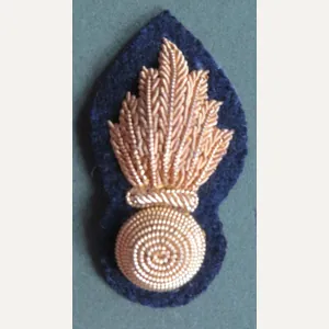 British Army Royal Artillery 7 Flame Officers Side Cap Badge