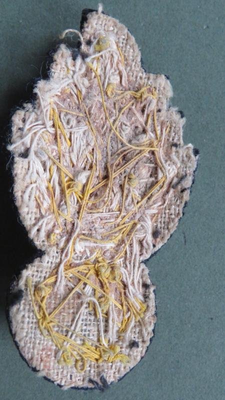 British Army 'Grenadiers / Fusiliers' 8 Flame No1 Dress Collar Badge — image 2