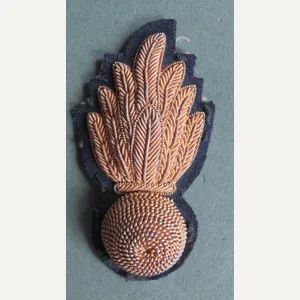 British Army 'Grenadiers / Fusiliers' 8 Flame No1 Dress Collar …