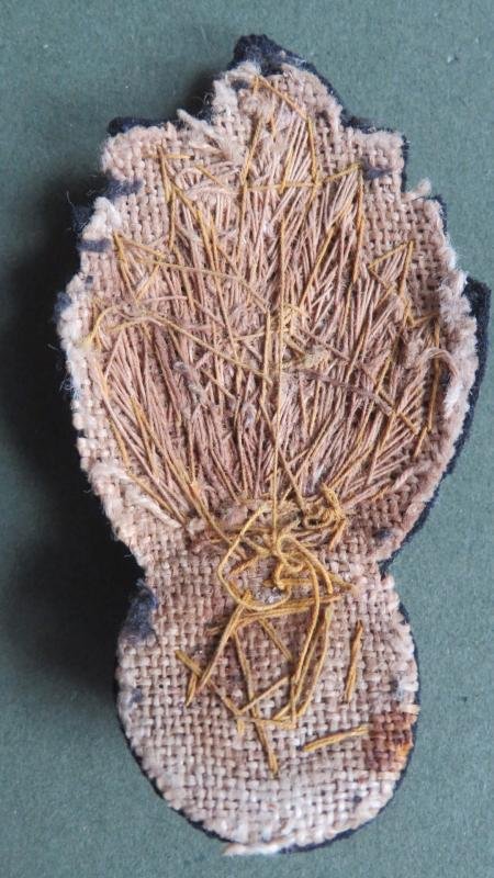 British Army 'Grenadiers / Fusiliers' 8 Flame No1 Dress Collar Badge — image 2