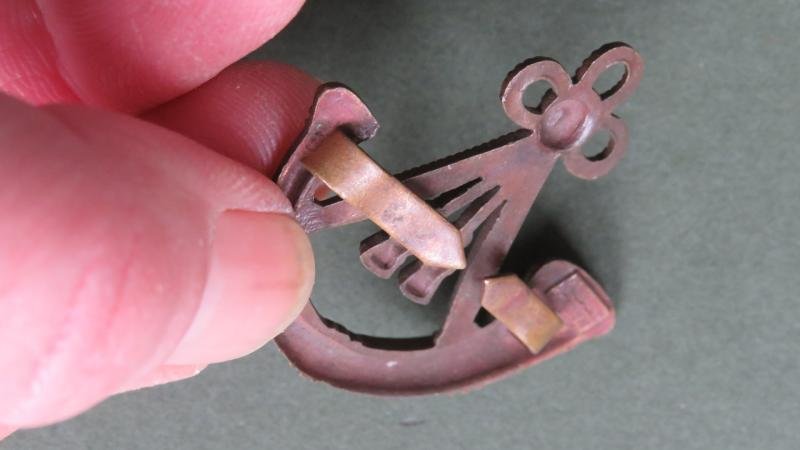 British Army WW1 Period Oxfordshire and Buckinghamshire Light Infantry Officers Cap Badge — image 4