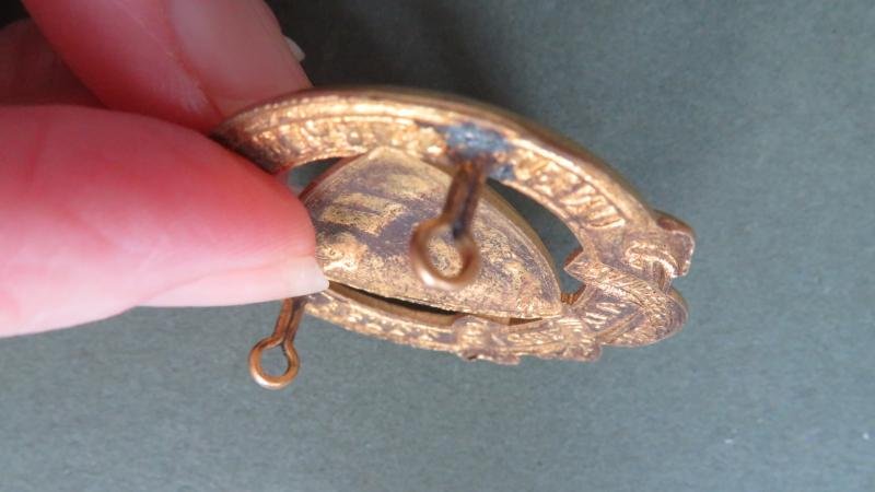 Canada Army The McGill University Canadian Officers Training Corps Cap Badge — image 3