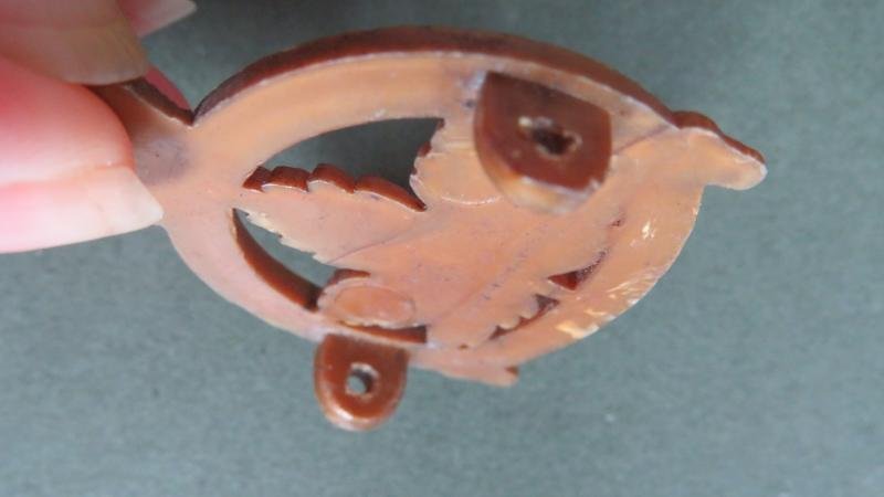 Canada Army WW2 Royal Canadian Army Cadets Cap Badge — image 3