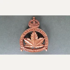 Canada Army WW2 Royal Canadian Army Cadets Cap Badge
